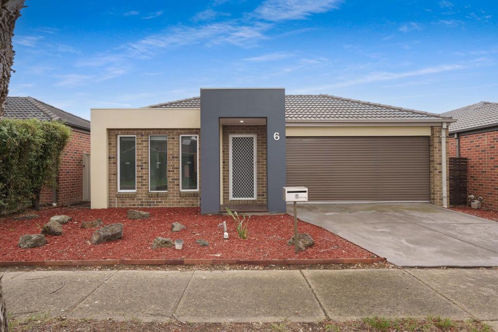 6 Wonboyn Cl, Pakenham, VIC 3810