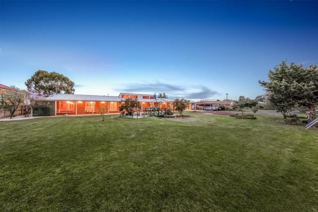 129 Brooklyn Rd, Brookfield, VIC 3338