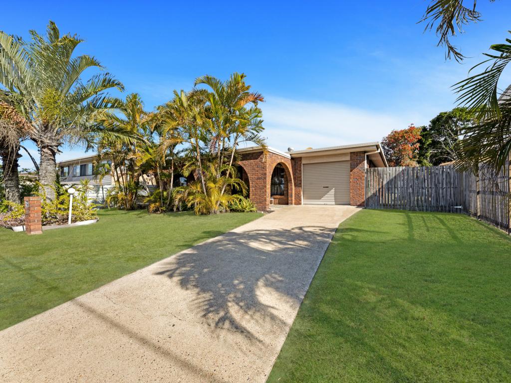 395 Boat Harbour Dr, Scarness, QLD 4655