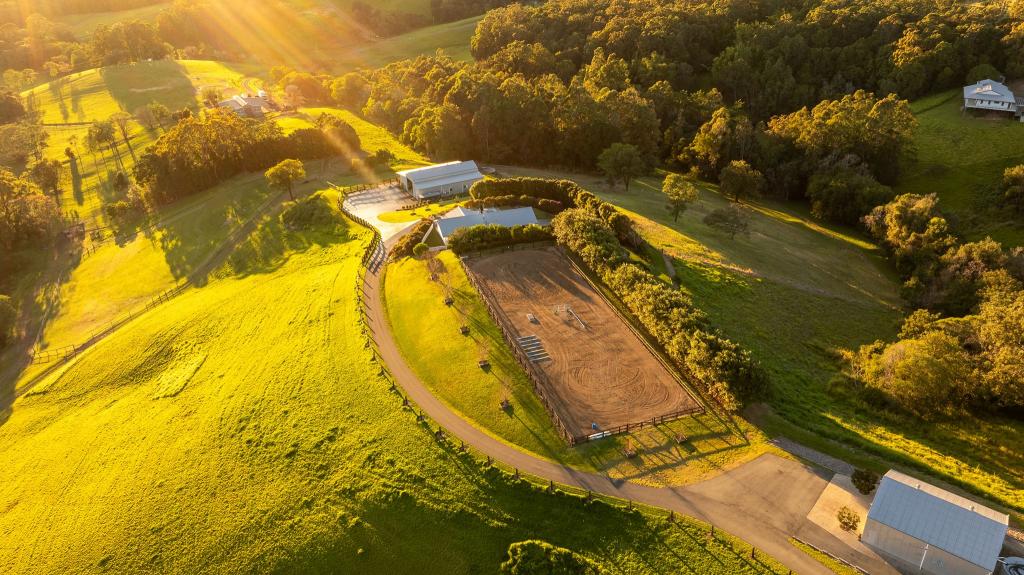 208 Cootharaba Rd, Cootharaba, QLD 4565