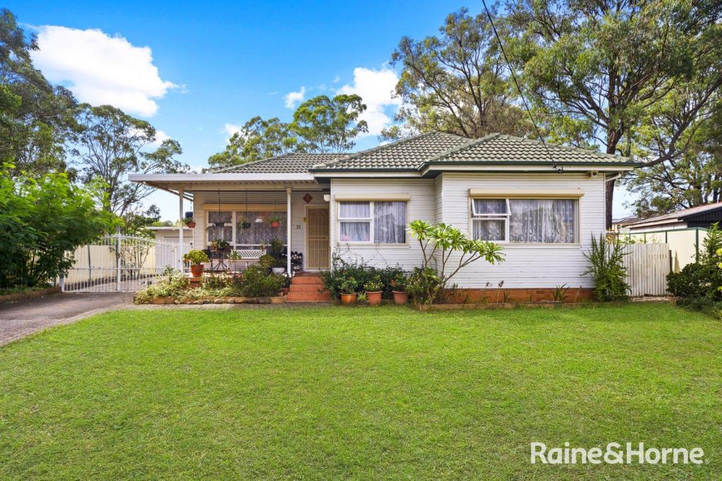 33 Karoon Ave, Canley Heights, NSW 2166