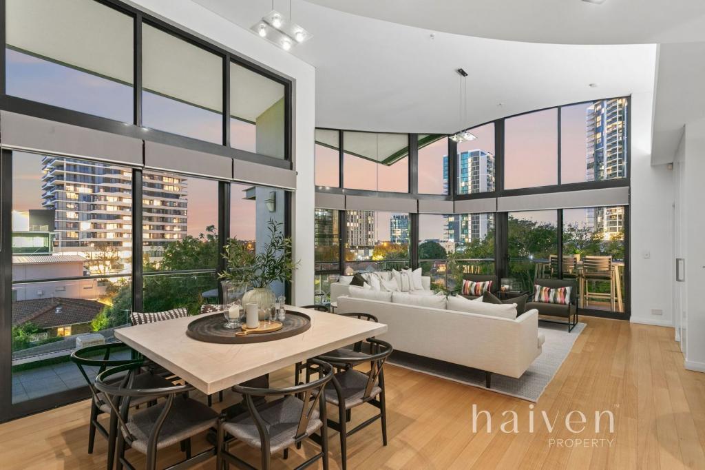 4/7 First Ave, Applecross, WA 6153