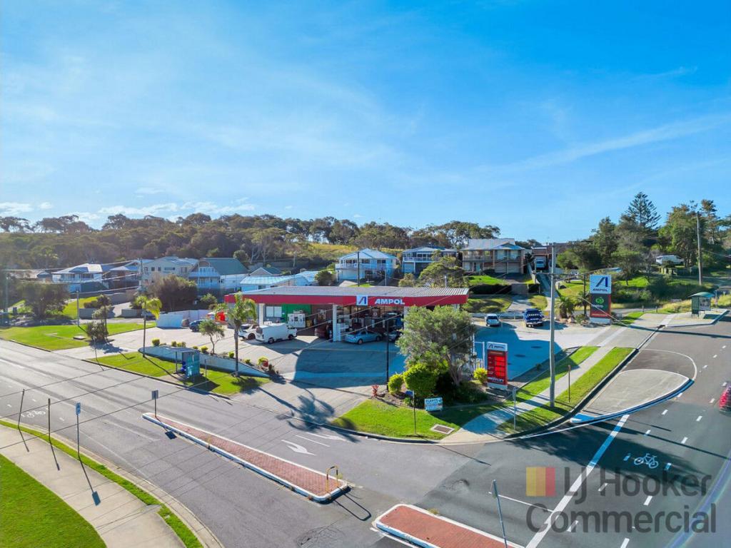 2 BELLEVUE RD, FORRESTERS BEACH, NSW 2260