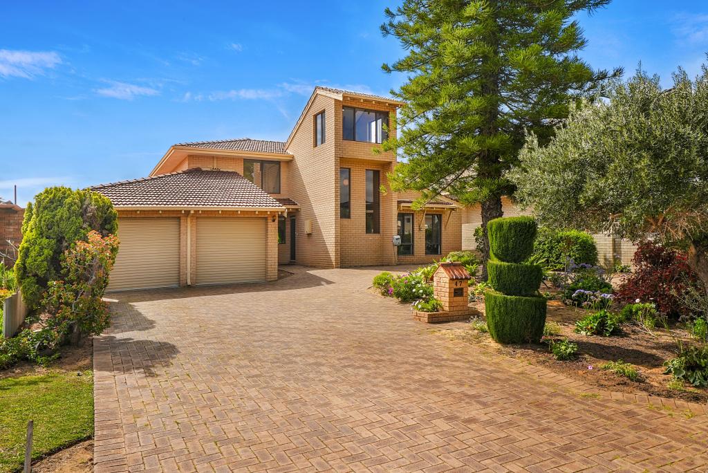 47 KOOKABURRA ST, STIRLING, WA 6021