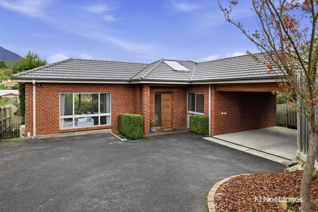 6a Gladesville Dr, Kilsyth, VIC 3137