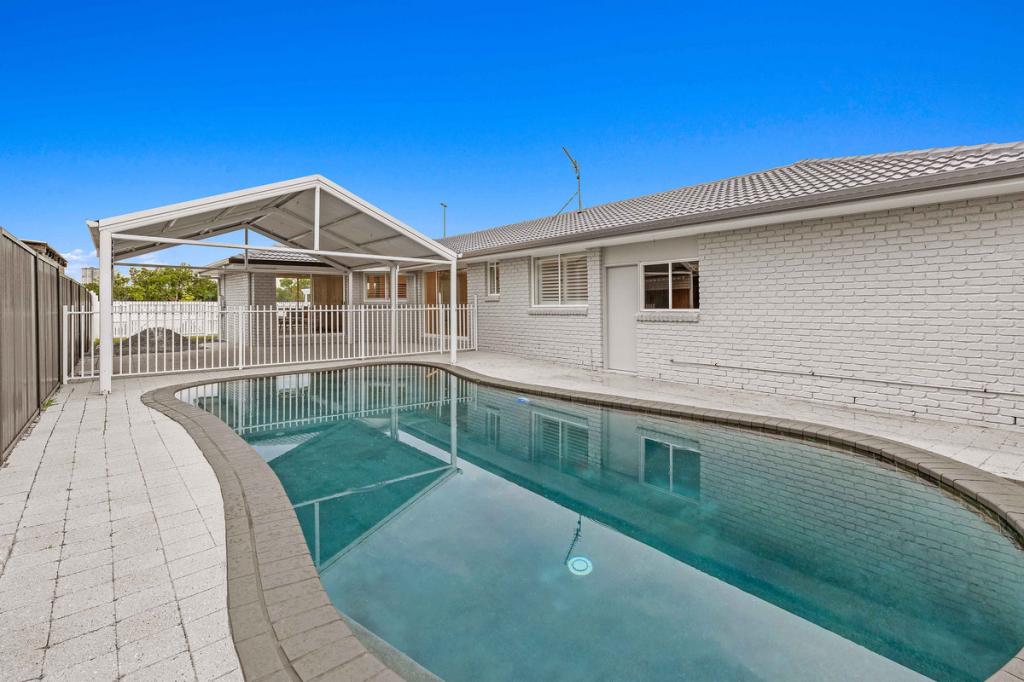 19 Galeen Dr, Burleigh Waters, QLD 4220