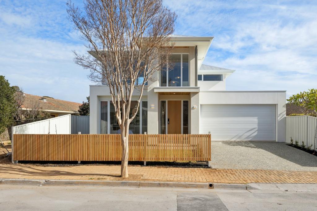 27A SANDFORD ST, KENSINGTON GARDENS, SA 5068