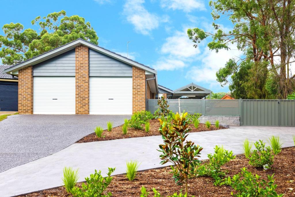 22 Lehmann Ave, Glenmore Park, NSW 2745