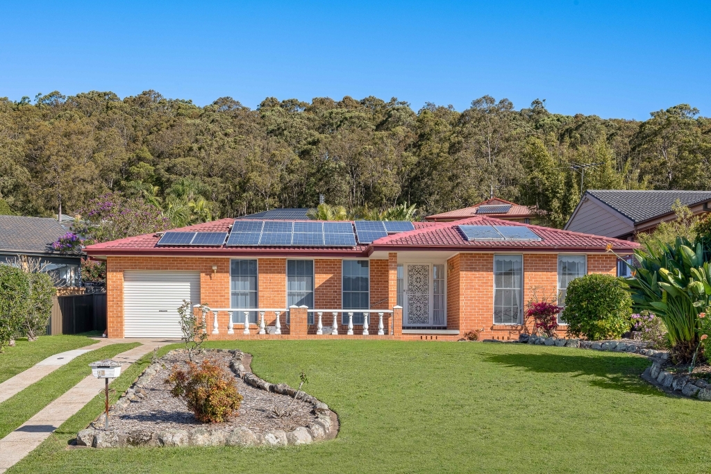 13 Pokolbin Cl, Eleebana, NSW 2282