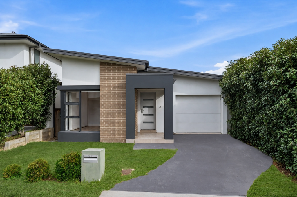 22 Kingsdale Ave, Catherine Field, NSW 2557