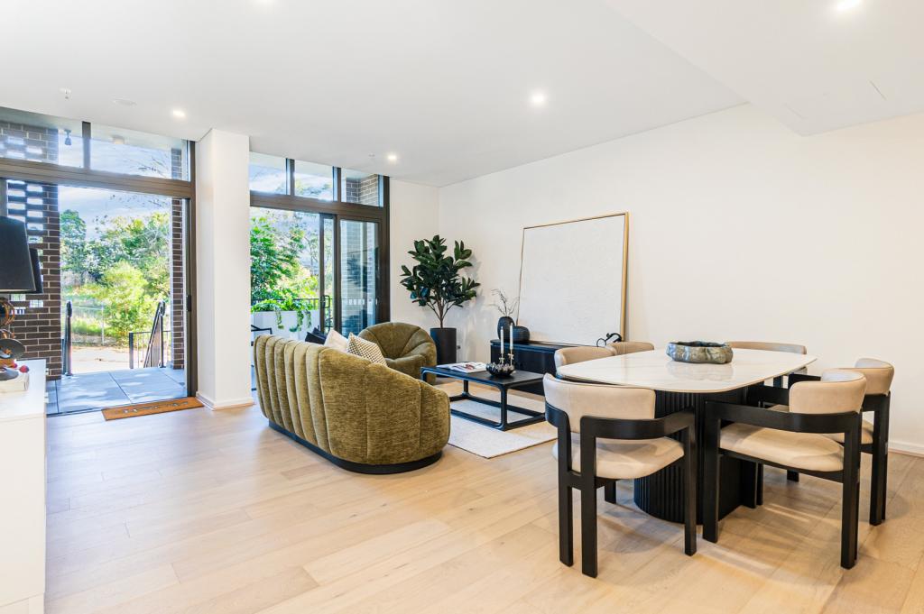 111/8 Garthowen Cres, Castle Hill, NSW 2154