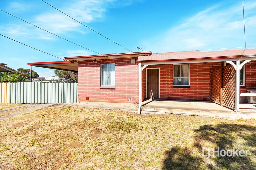 8 MACKAY CRES, PARAFIELD GARDENS, SA 5107