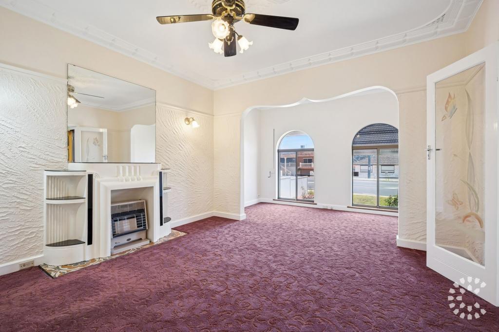 12 Hamilton Rd, Hamilton Hill, WA 6163