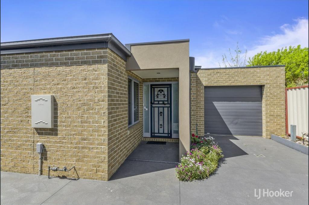3/39 La Rochelle Bvd, Point Cook, VIC 3030