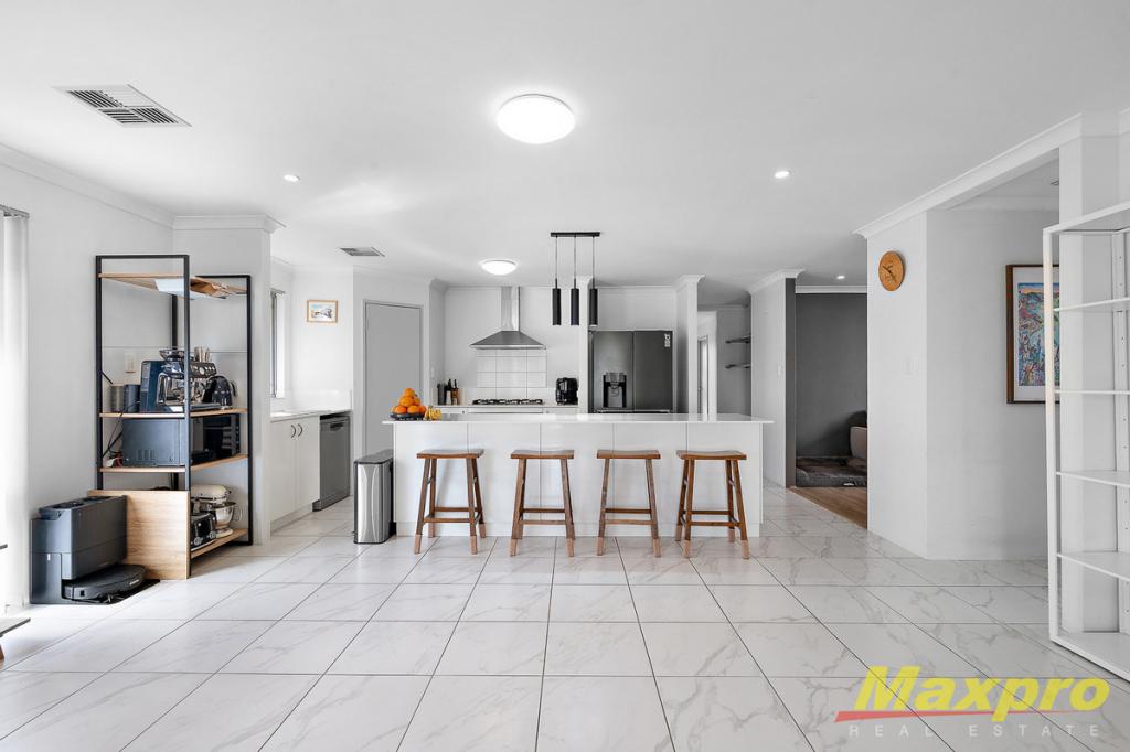 4 Amiens St, Hilbert, WA 6112