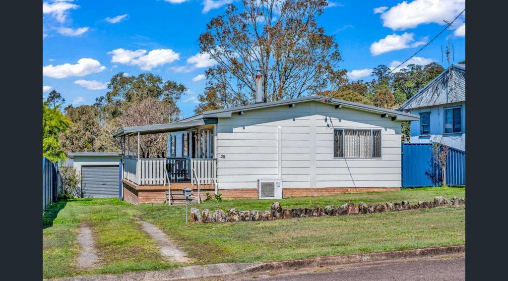 38 Mary St, Dungog, NSW 2420