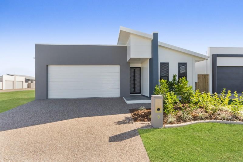 9 Target St, Oonoonba, QLD 4811