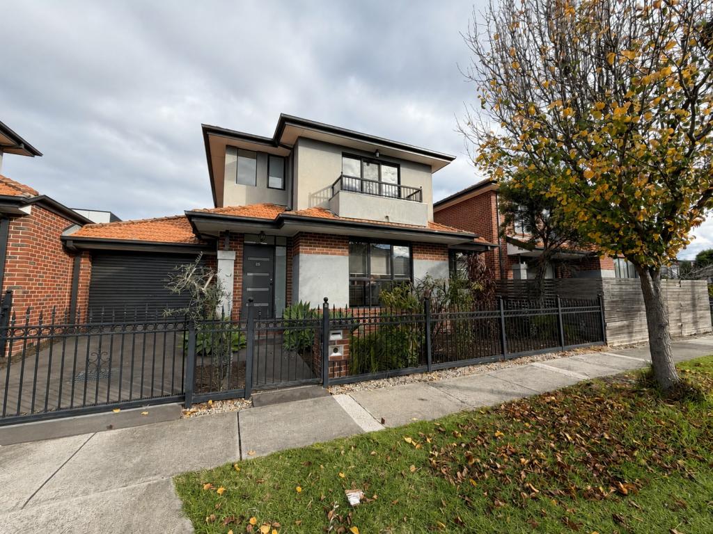 2b Maltarra St, Clayton, VIC 3168