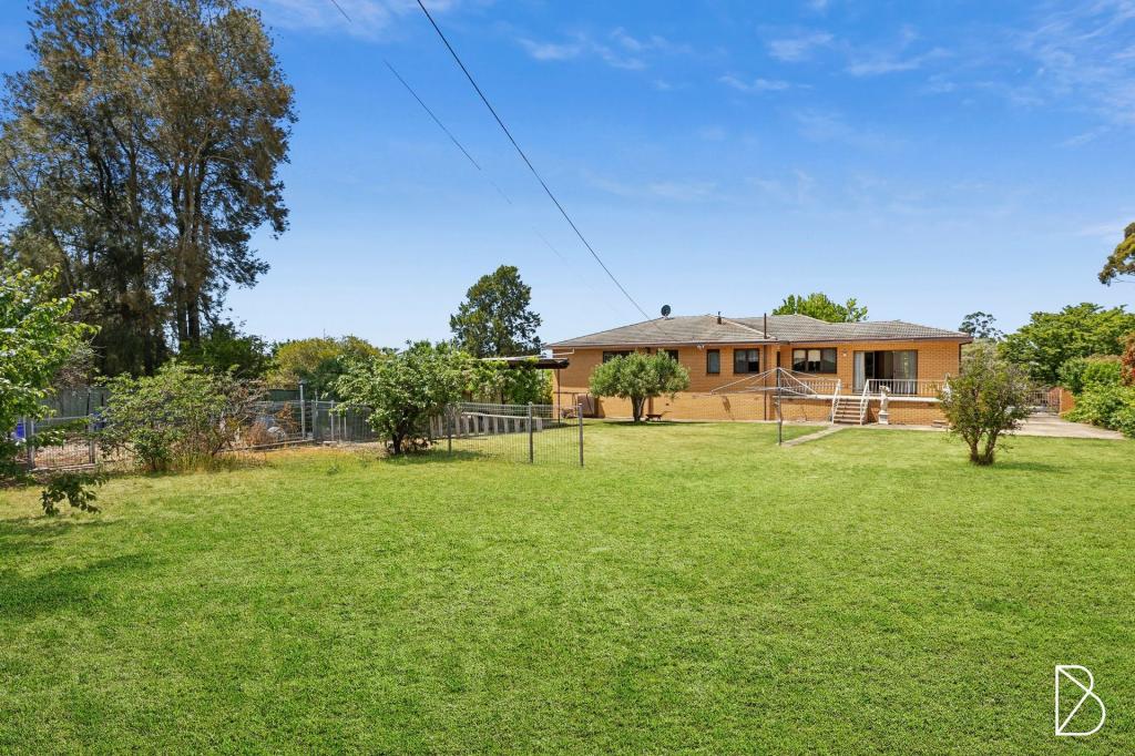 13 Mckeahnie St, Weetangera, ACT 2614