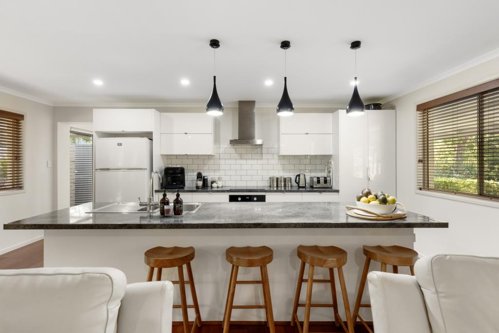 15 Hawk Rd, Pomona, QLD 4568