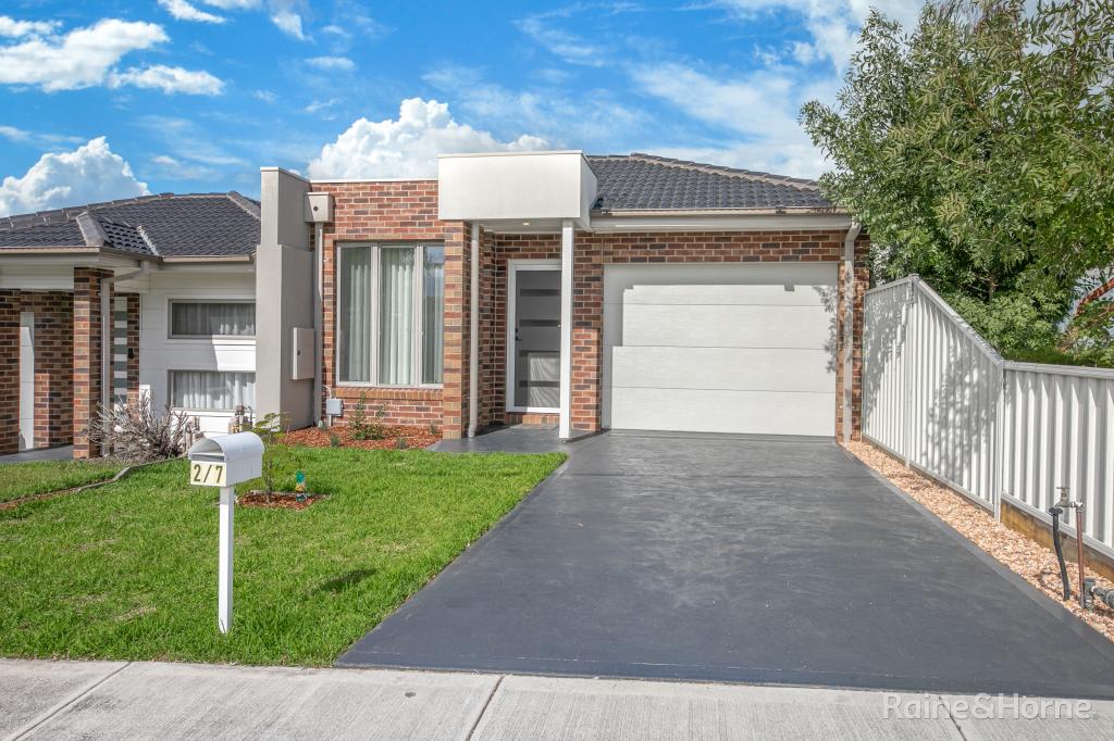2/7 Oxley St, Sunbury, VIC 3429