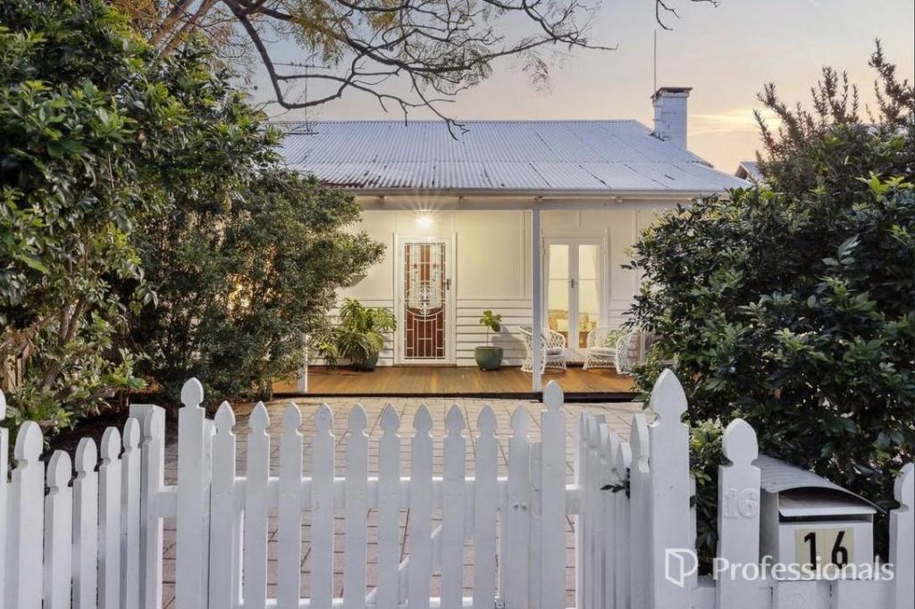 16 Wisbech St, Bayswater, WA 6053