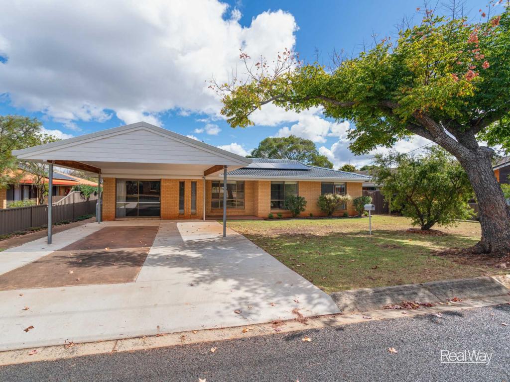 11 Marigold St, Centenary Heights, QLD 4350