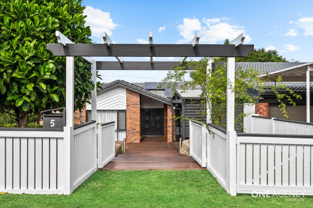 5 BREEZA ST, DURACK, QLD 4077