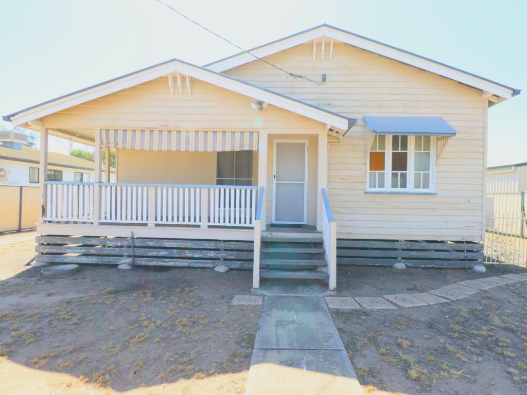 14 Feather St, Roma, QLD 4455