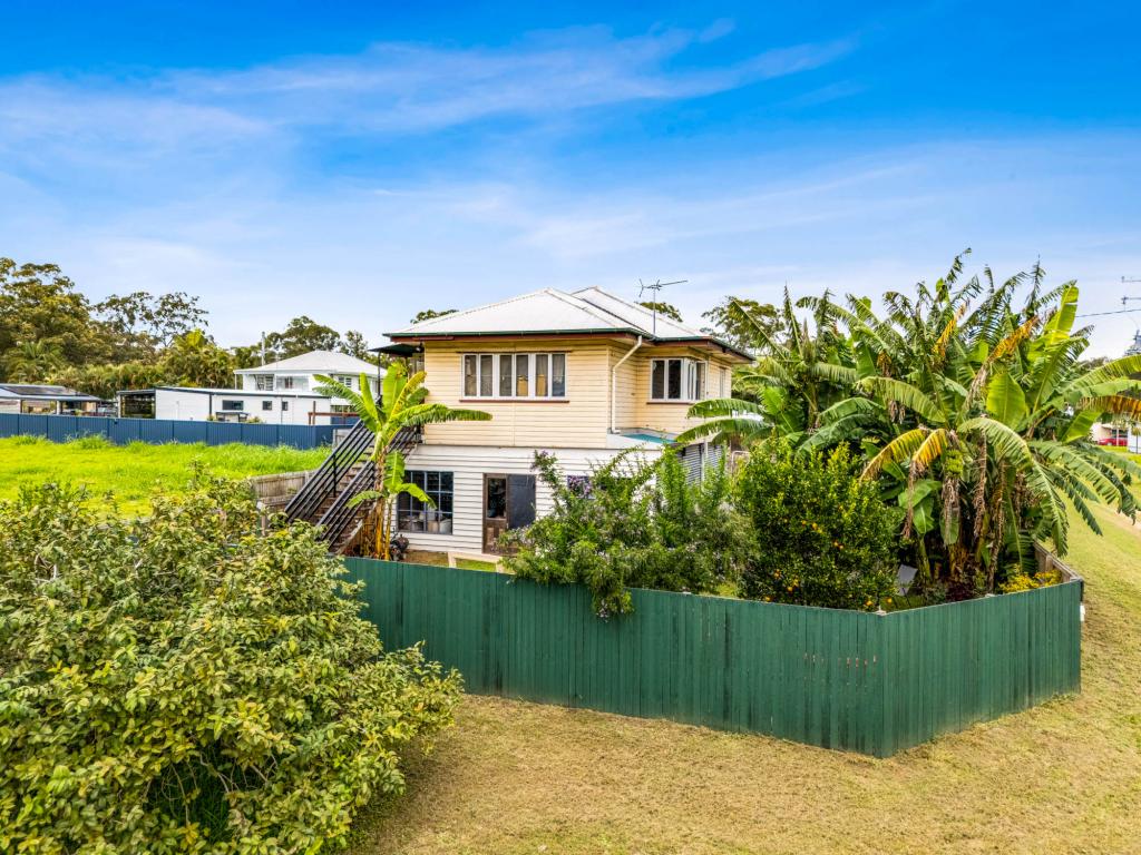 7 Wakehill Rd, Russell Island, QLD 4184