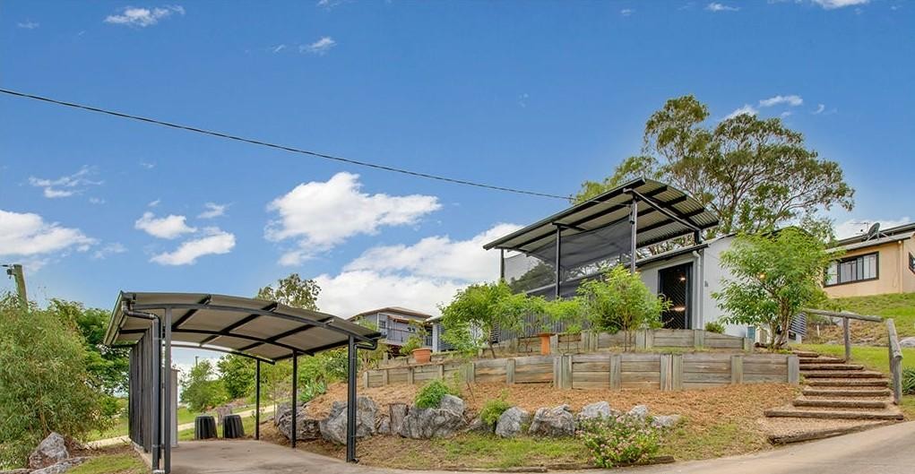 8a Robertson Cl, New Auckland, QLD 4680