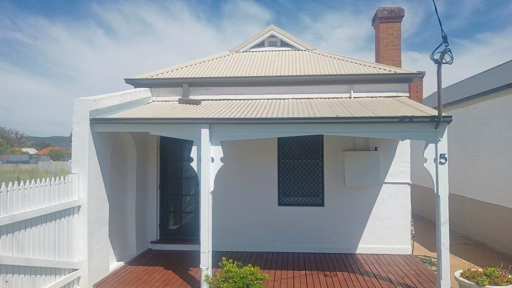 5 Parkes St, Wellington, NSW 2820