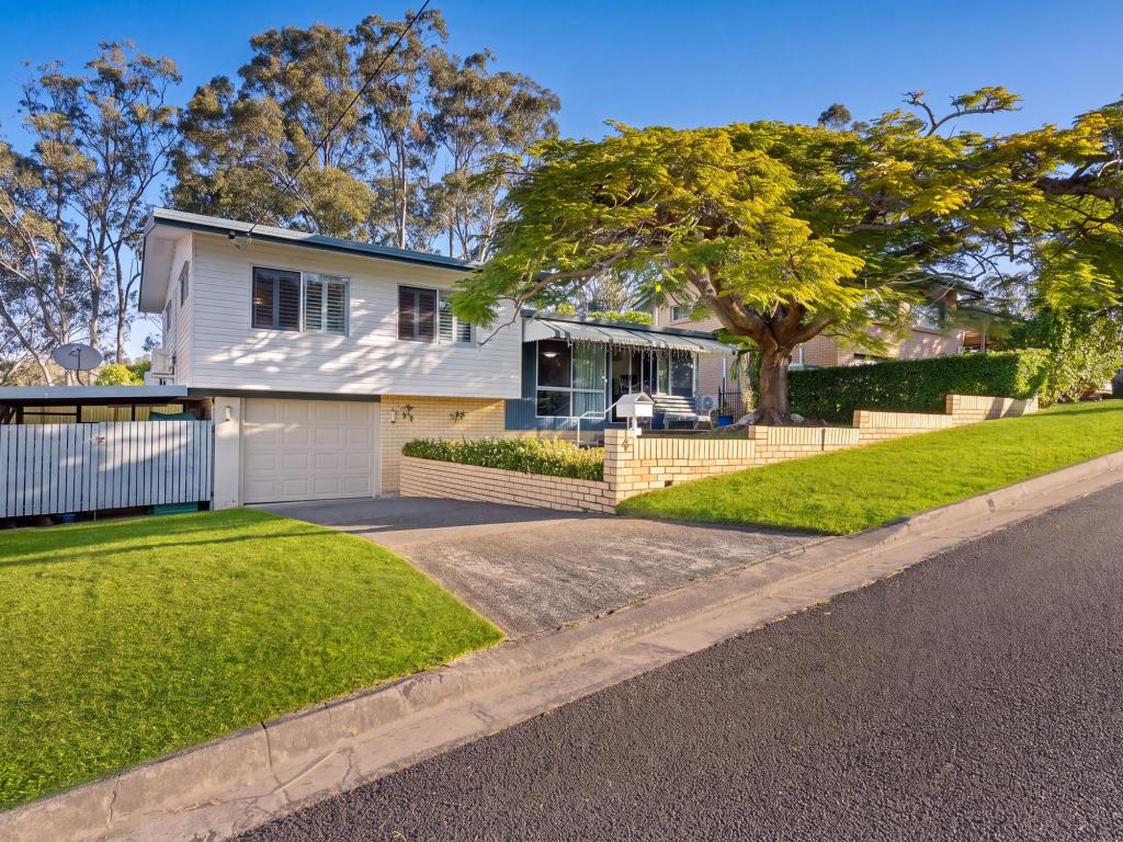 4 Susanne St, Southport, QLD 4215