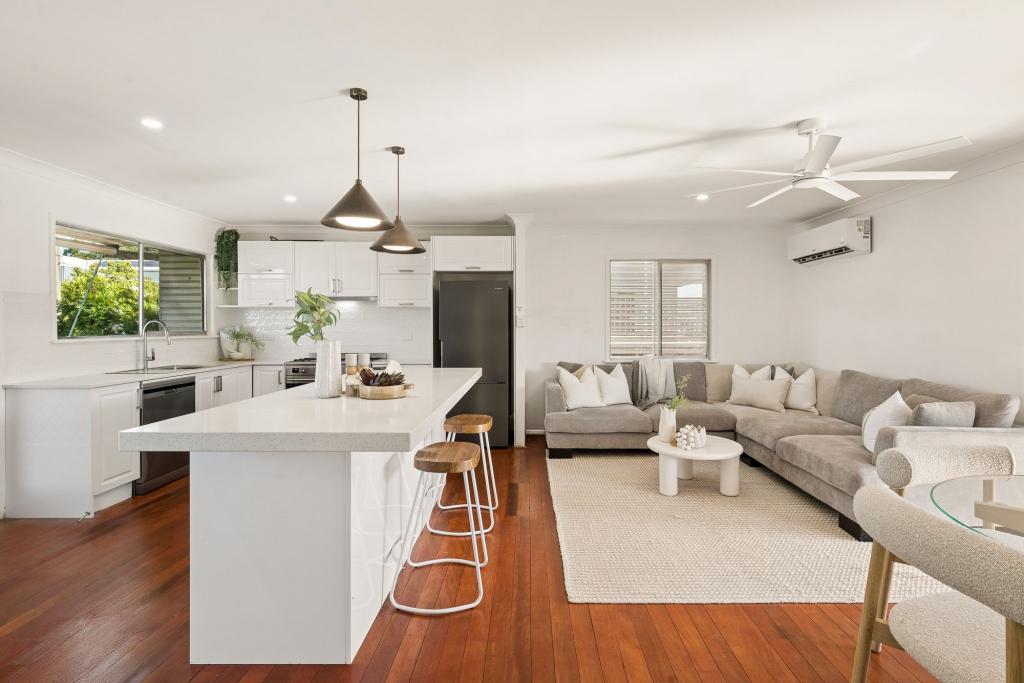 34 Meyrick St, Cannon Hill, QLD 4170