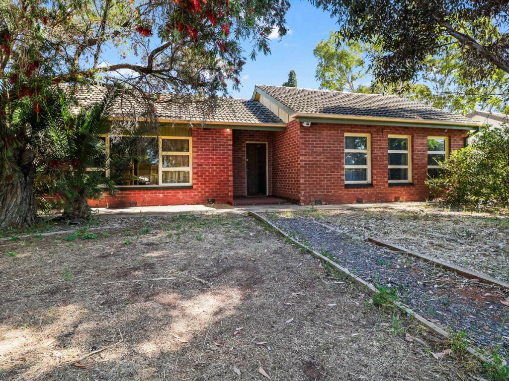 27 Barker Cres, Smithfield Plains, SA 5114
