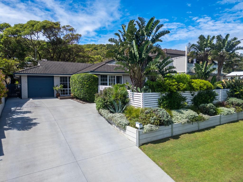 75 Lowanna Ave, Forresters Beach, NSW 2260