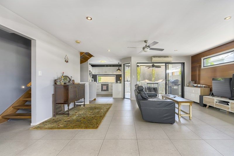 65a Cedar St, Greenslopes, QLD 4120