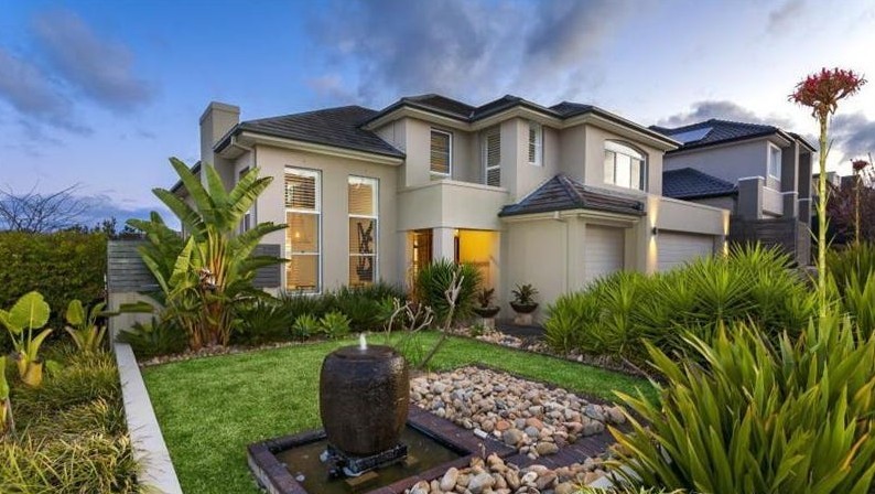 2 Queens Ct, Castle Hill, NSW 2154