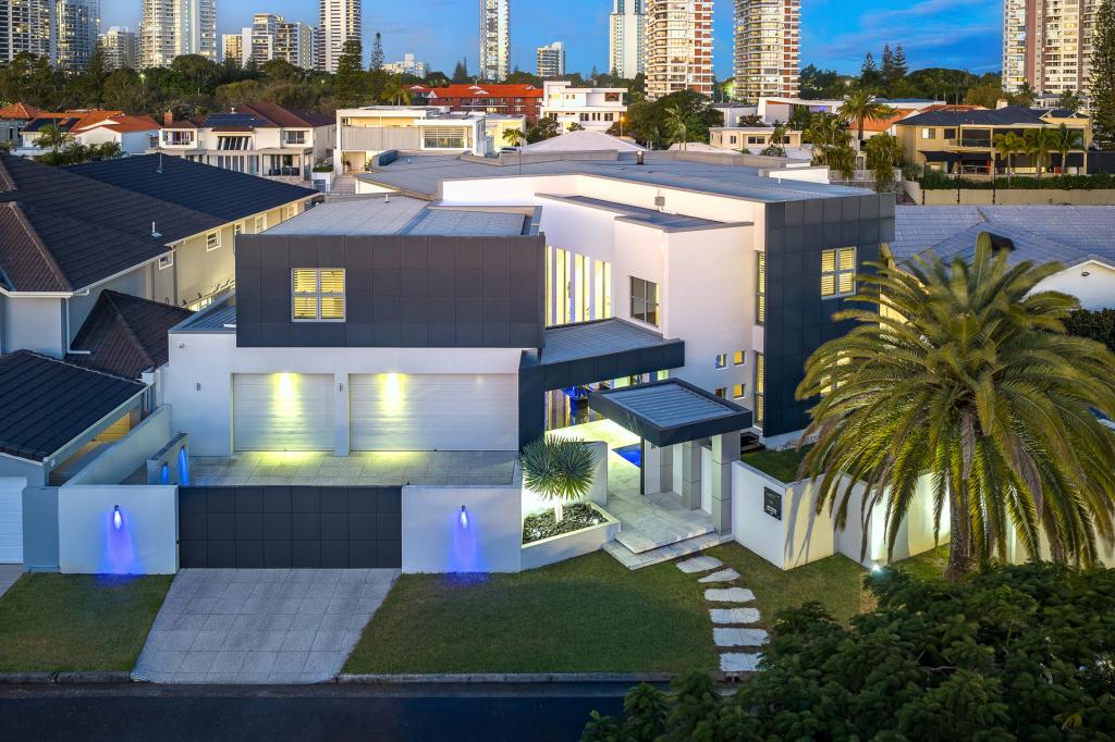25 Buccaneer Ct, Surfers Paradise, QLD 4217