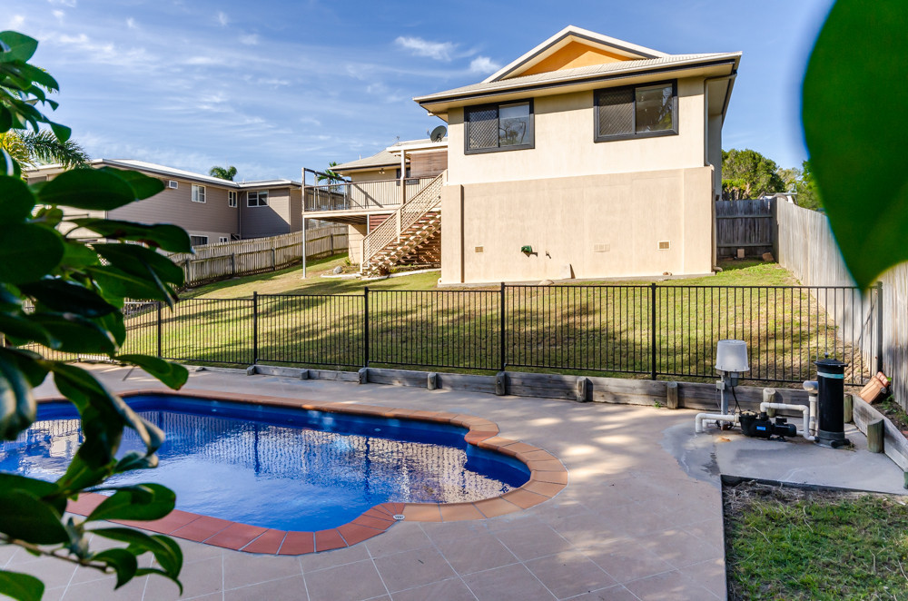 17 Coolibah St, Kin Kora, QLD 4680