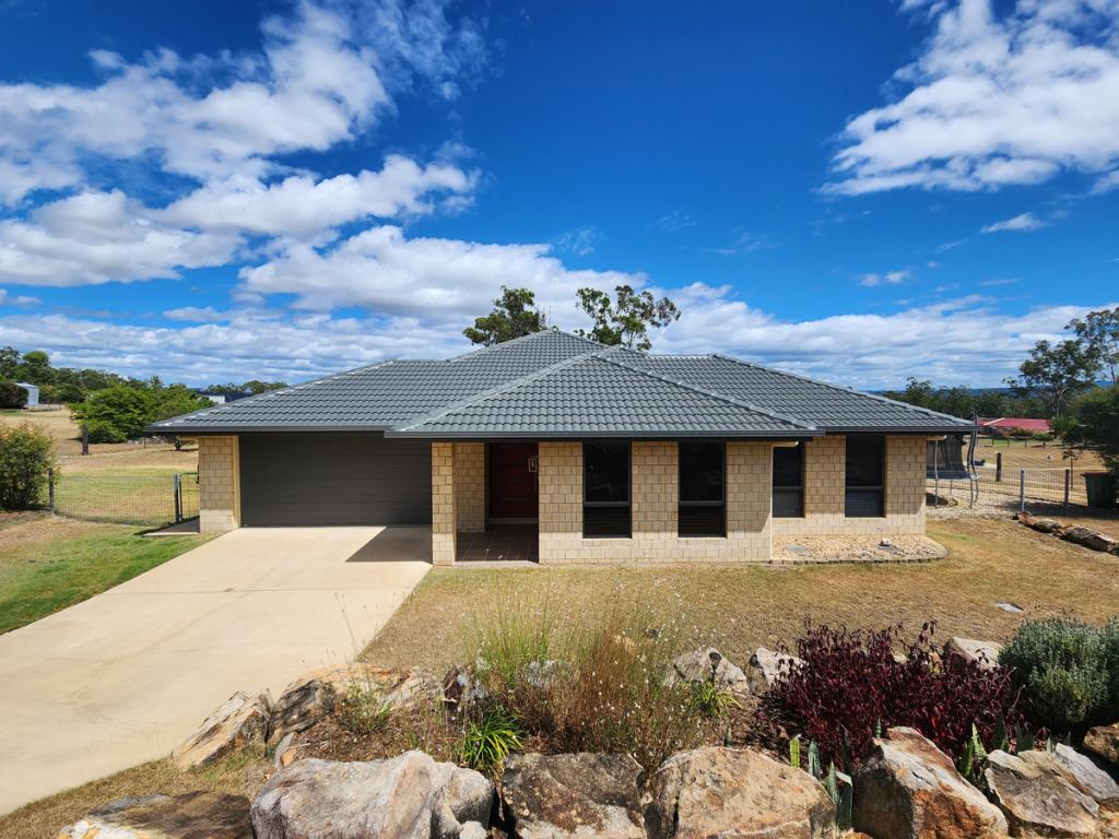 18 Banksia Rd, Gatton, QLD 4343