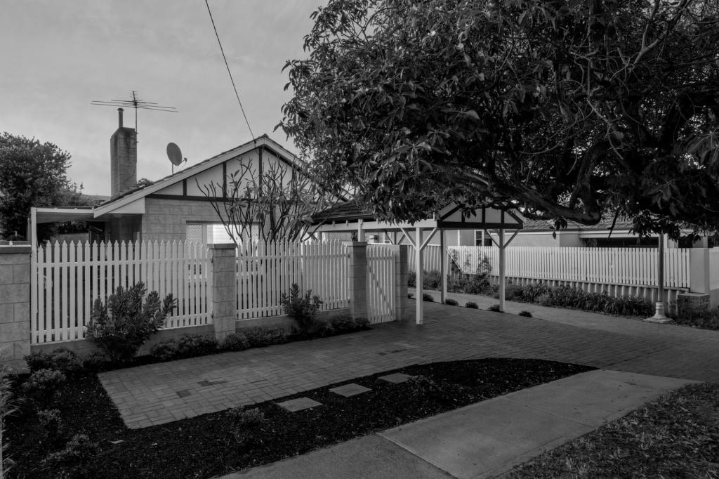 201a Huntriss Rd, Doubleview, WA 6018