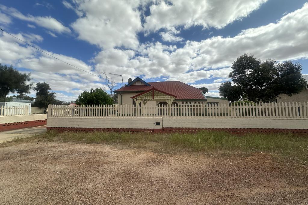 30 Cullen St, Katanning, WA 6317