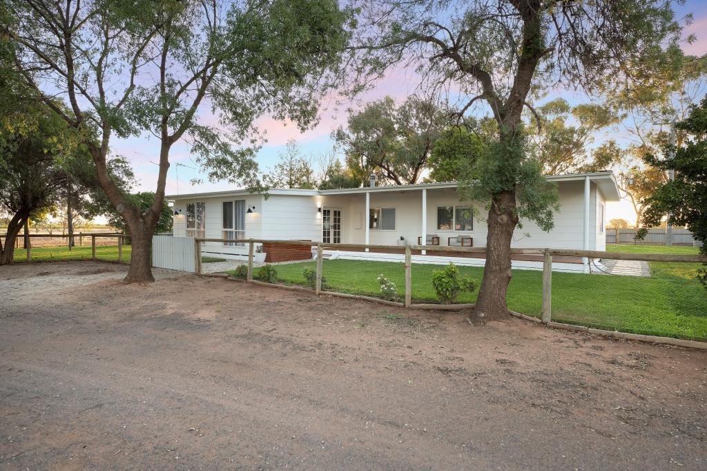 55 Steicke Rd, Beverford, VIC 3590
