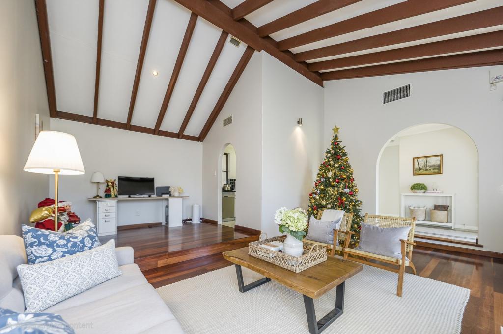 4 Tonrita Pl, Wanneroo, WA 6065