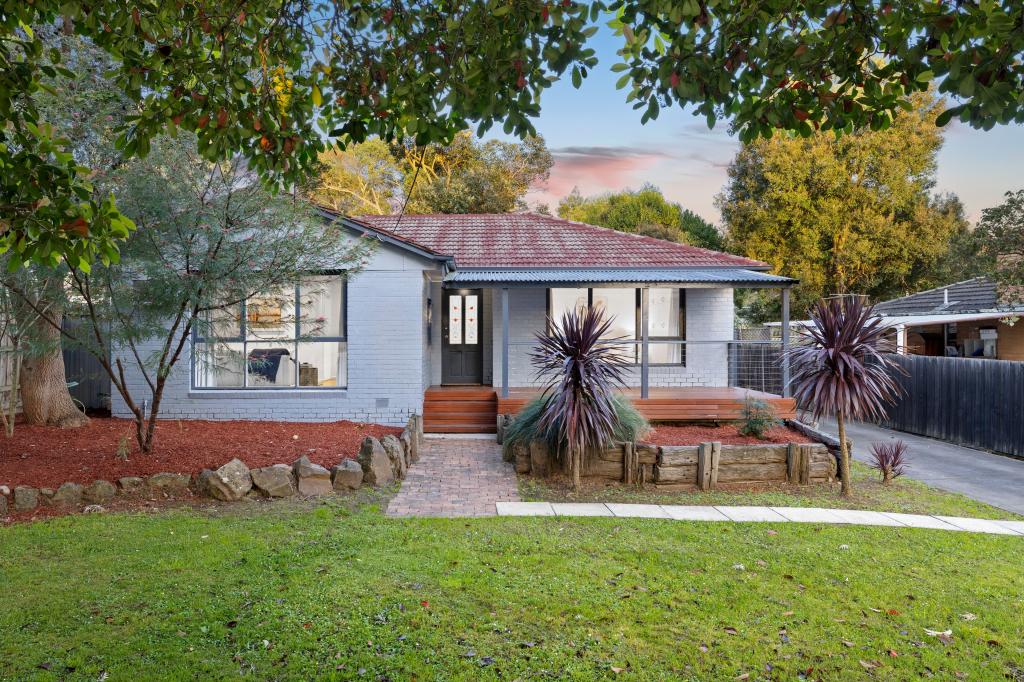 11 Flinders Cres, Boronia, VIC 3155