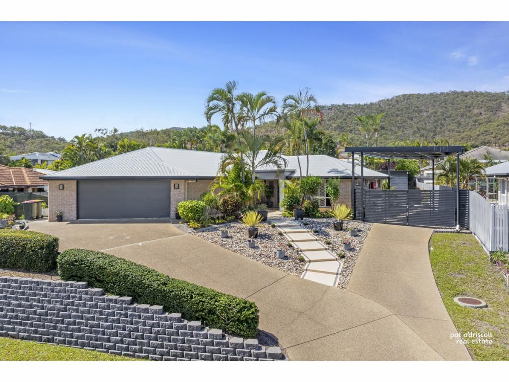 4 MEADOWVALE CT, NORMAN GARDENS, QLD 4701