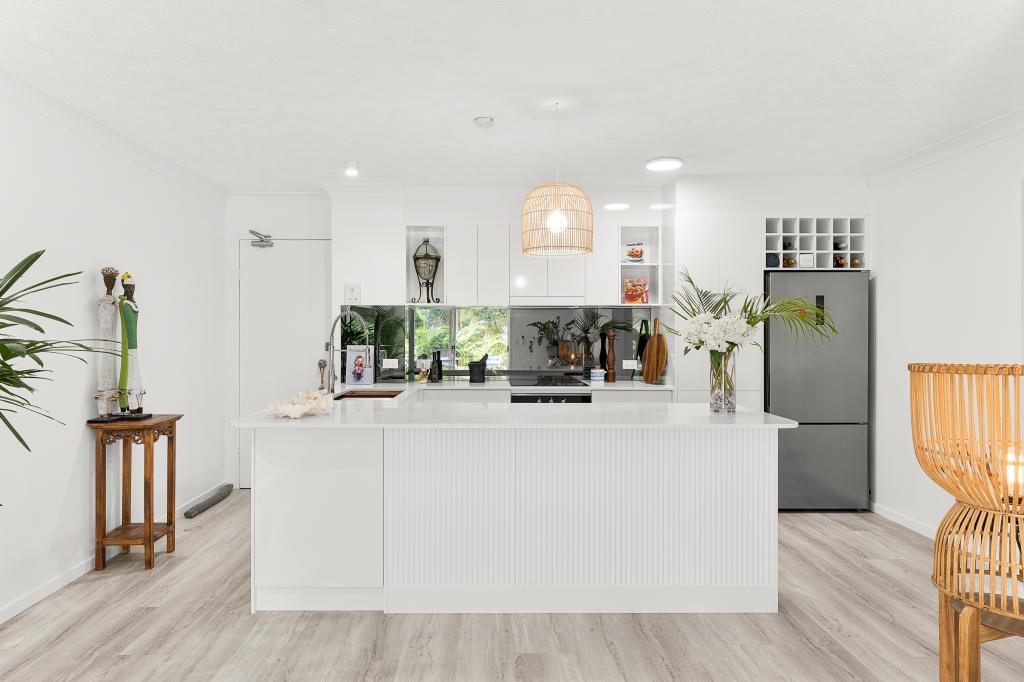 14/7-17 Purli St, Chevron Island, QLD 4217