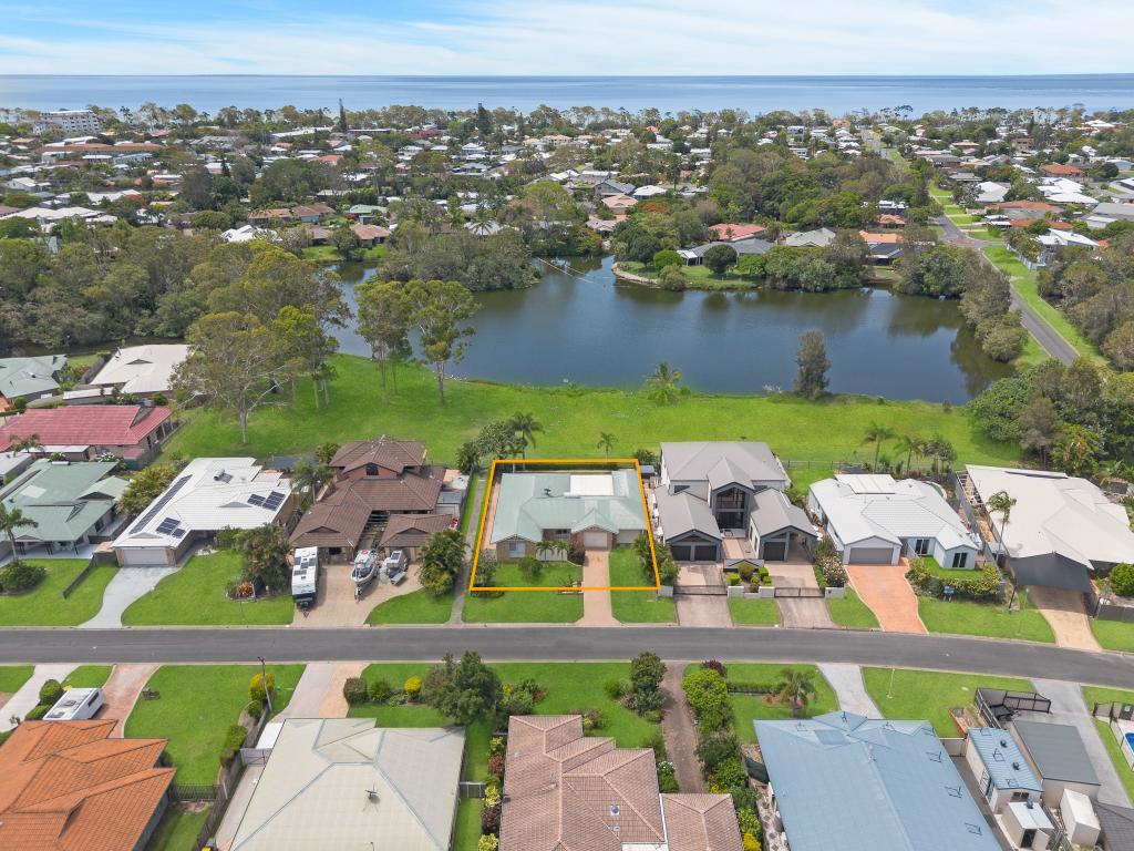 26 Lester Cres, Torquay, QLD 4655