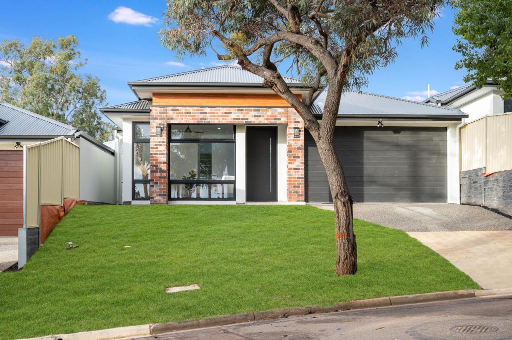 4b Margaret St, Para Hills, SA 5096